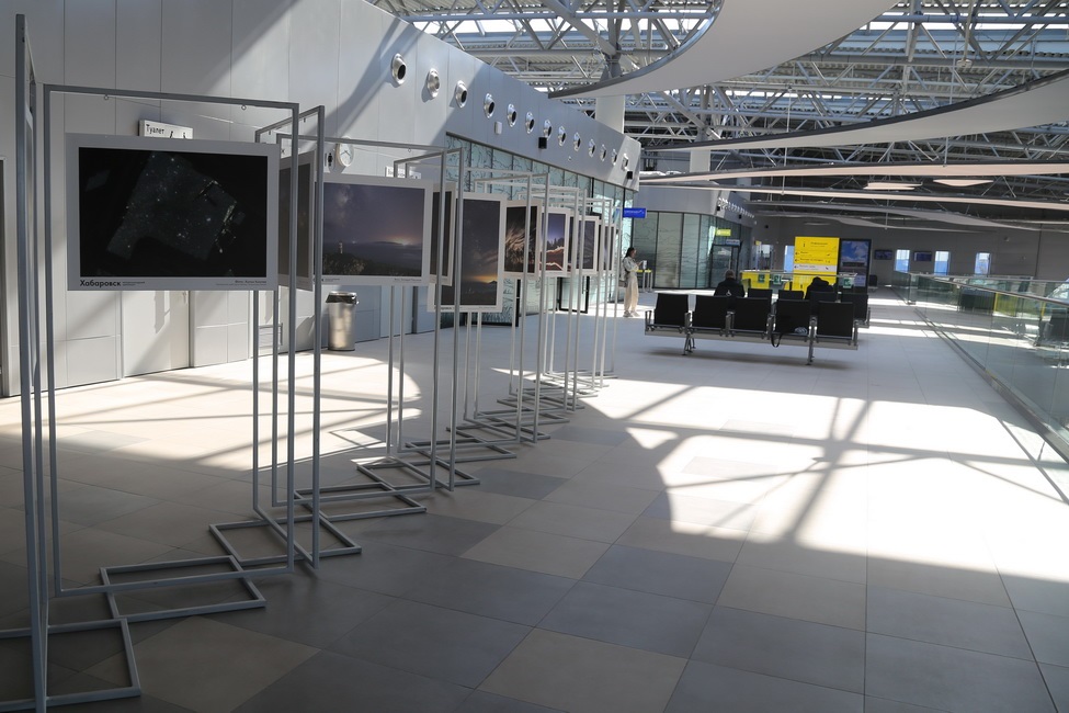 В международном аэропорту Хабаровск открылась выставка астрофотографии