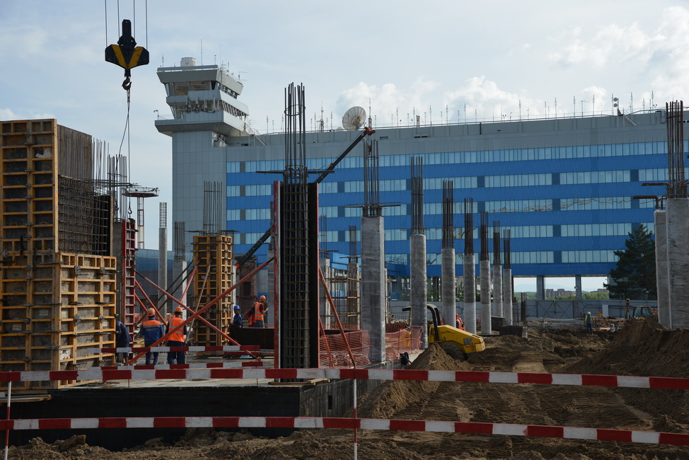 Министр по развитию Дальнего Востока оценил темпы строительства терминала внутренних авиалиний аэропорта Хабаровск (Новый)