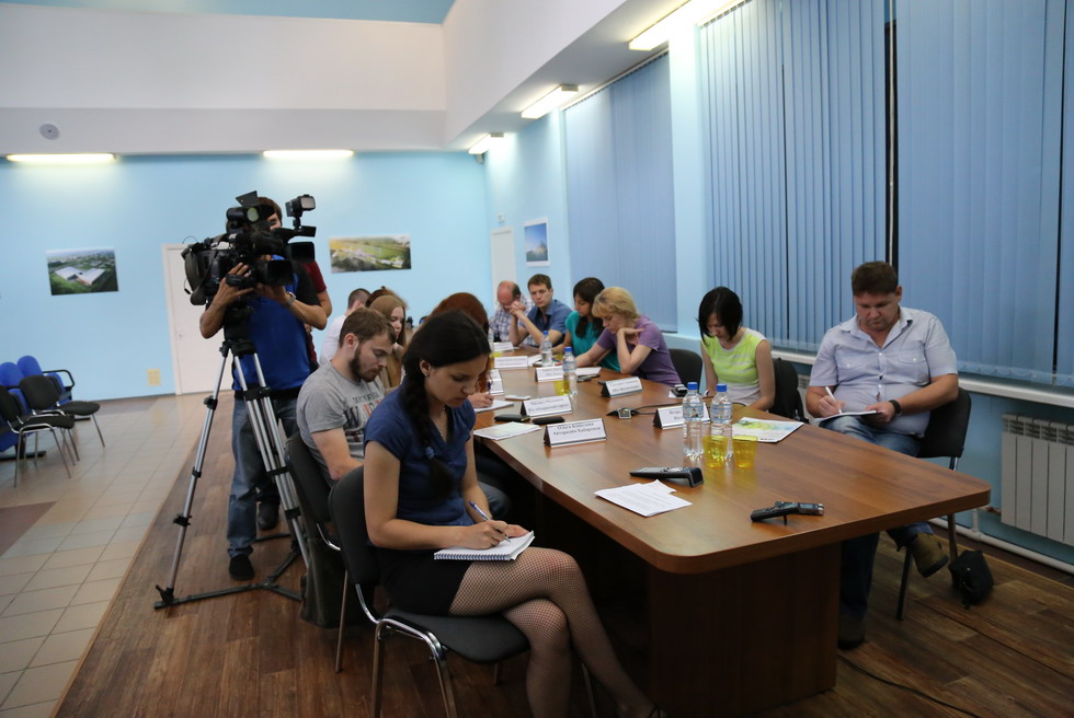 В аэропорту Хабаровск состоялась видеоконференция руководства ОАО «Хабаровский аэропорт» и дальневосточных журналистов