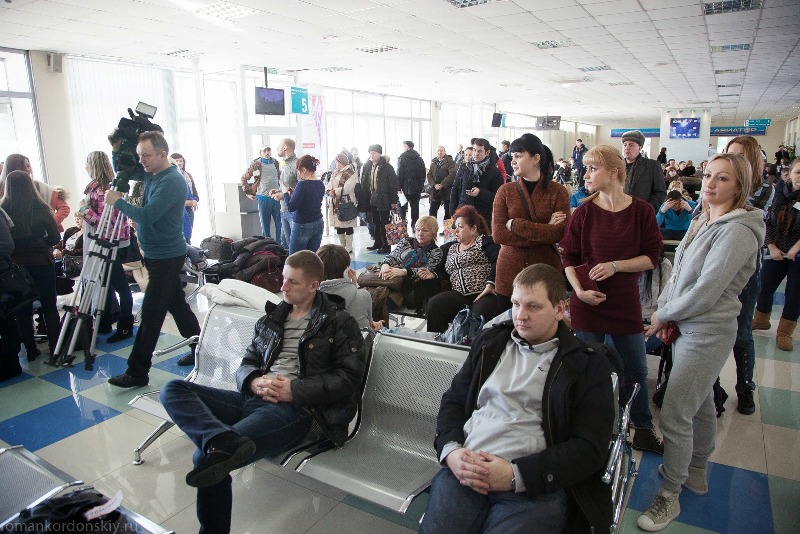 Аэропорт Хабаровск проводил творческие коллективы Хабаровского края для участия в мероприятиях Олимпиады в Сочи