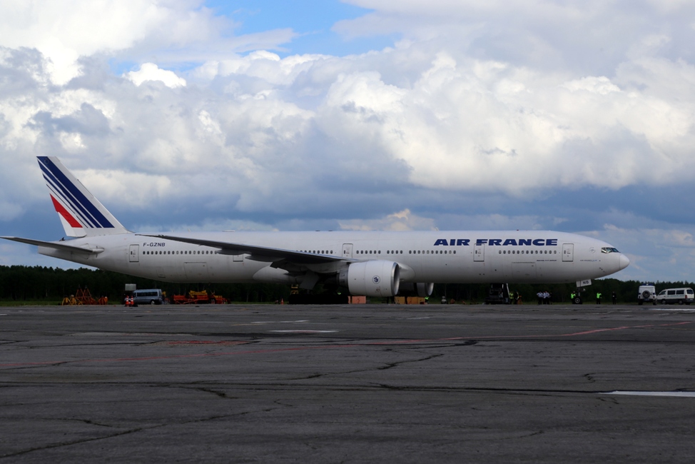 «Боинг -777» авиакомпании Air France совершил экстренную посадку в аэропорту Хабаровск