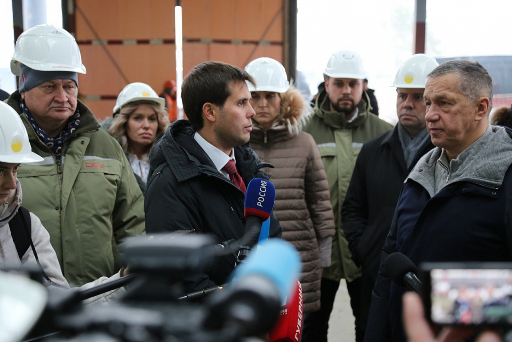 Юрий Трутнев посетил строительную площадку терминала международных воздушных линий аэропорта Хабаровск