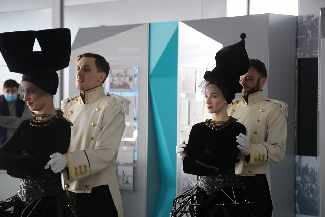 В честь Дня защитника Отечества в  международном аэропорту Хабаровск рассказали историю Г.И. Невельского
