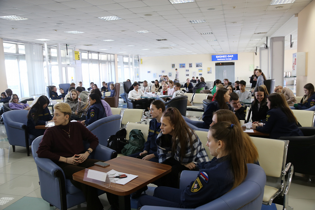 В международном аэропорту Хабаровск отметили 100-летие гражданской авиации России
