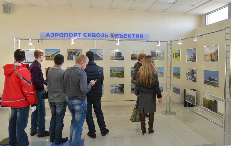 В аэропорту Хабаровск открылась фотовыставка «Аэропорт сквозь объектив»