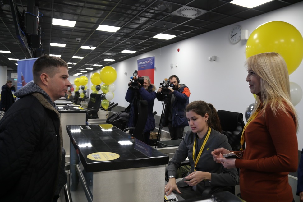 В международном аэропорту Хабаровск встретили двухмиллионного пассажира с начала 2019 года