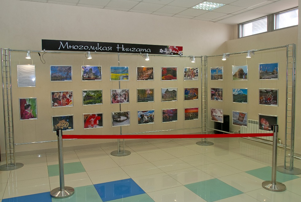 Фотовыставка «Многоликая Ниигата» открылась в аэропорту Хабаровск