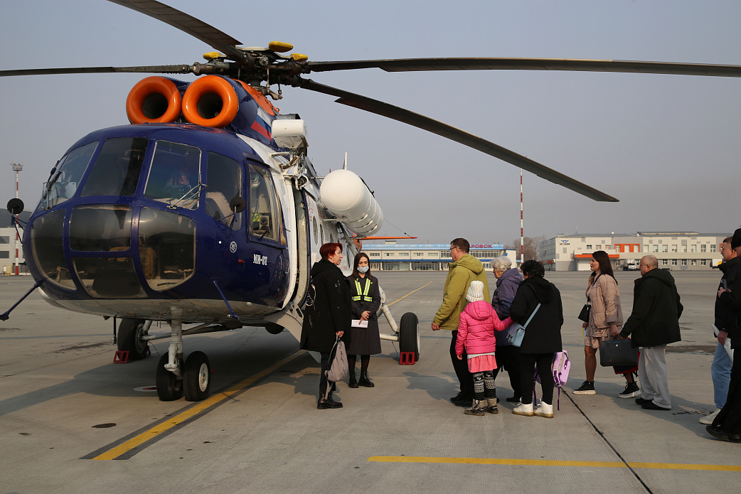 Вертолетный рейс связал международный аэропорт Хабаровск с Новокуровкой и Победой 