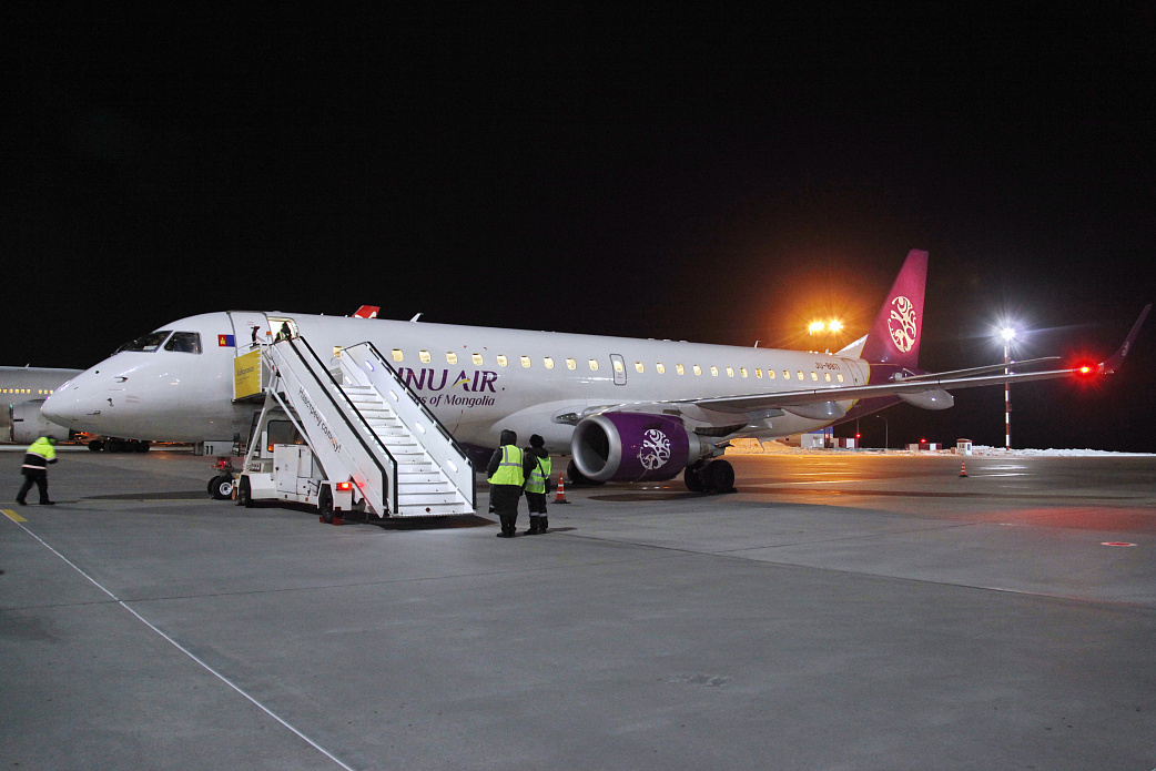 Авиакомпания Hunnu Air выполнила первый в истории международного аэропорта Хабаровск рейс в Улан-Батор 